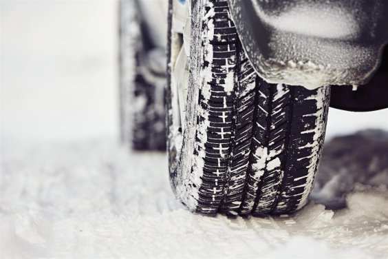 tires in snow